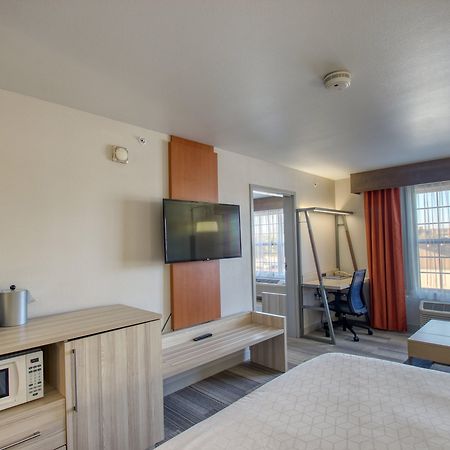 Holiday Inn Express Hotel & Suites Milwaukee Airport By Ihg Zewnętrze zdjęcie
