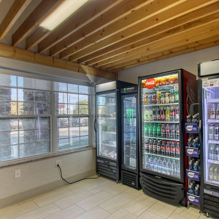 Holiday Inn Express Hotel & Suites Milwaukee Airport By Ihg Zewnętrze zdjęcie
