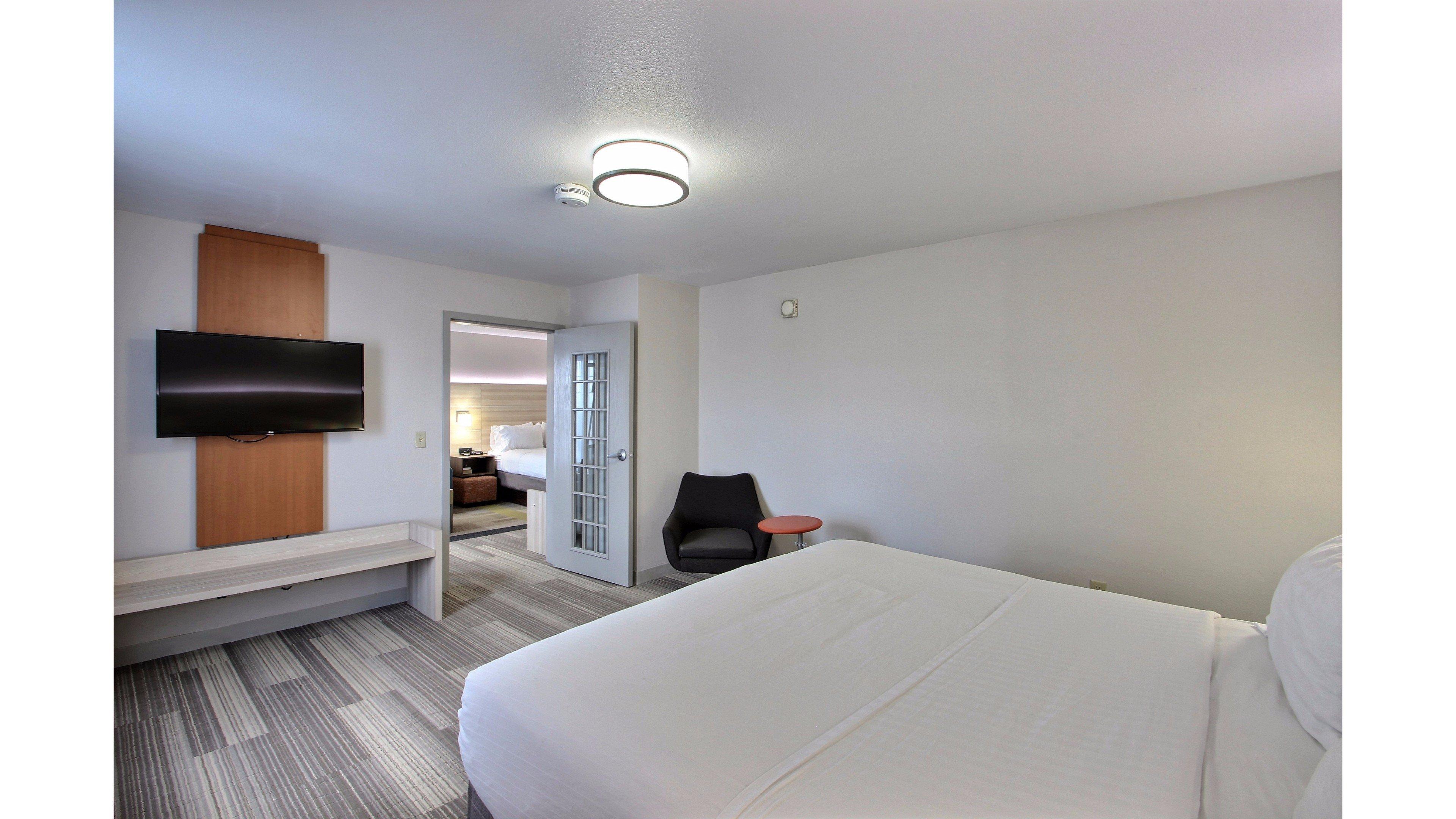 Holiday Inn Express Hotel & Suites Milwaukee Airport By Ihg Zewnętrze zdjęcie