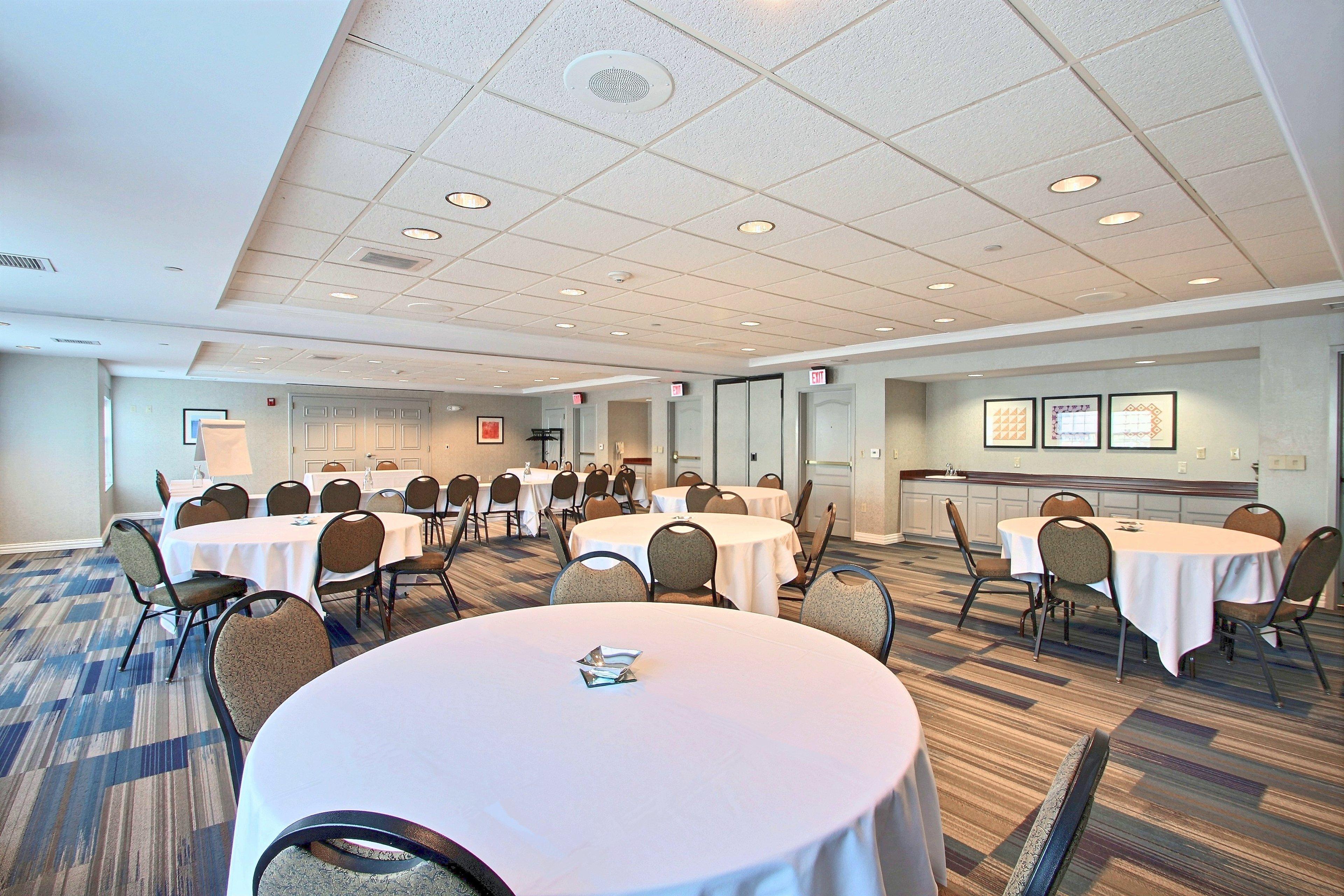 Holiday Inn Express Hotel & Suites Milwaukee Airport By Ihg Zewnętrze zdjęcie