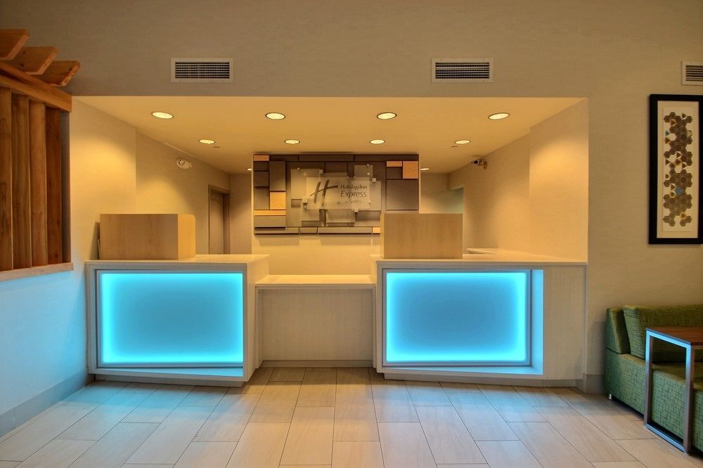 Holiday Inn Express Hotel & Suites Milwaukee Airport By Ihg Zewnętrze zdjęcie
